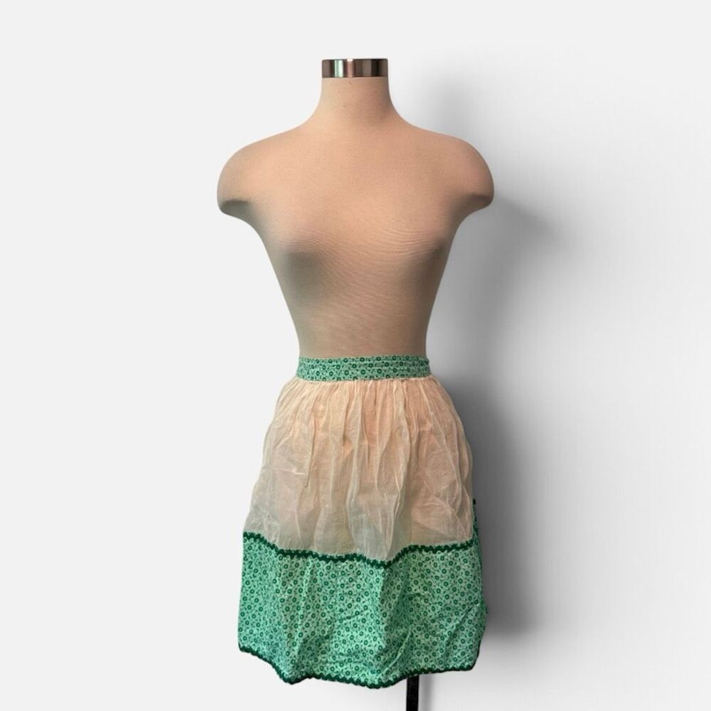Vintage 1960s Novelty Apron Half Lace Kitchen Kitsch Green Pastel Kawaii